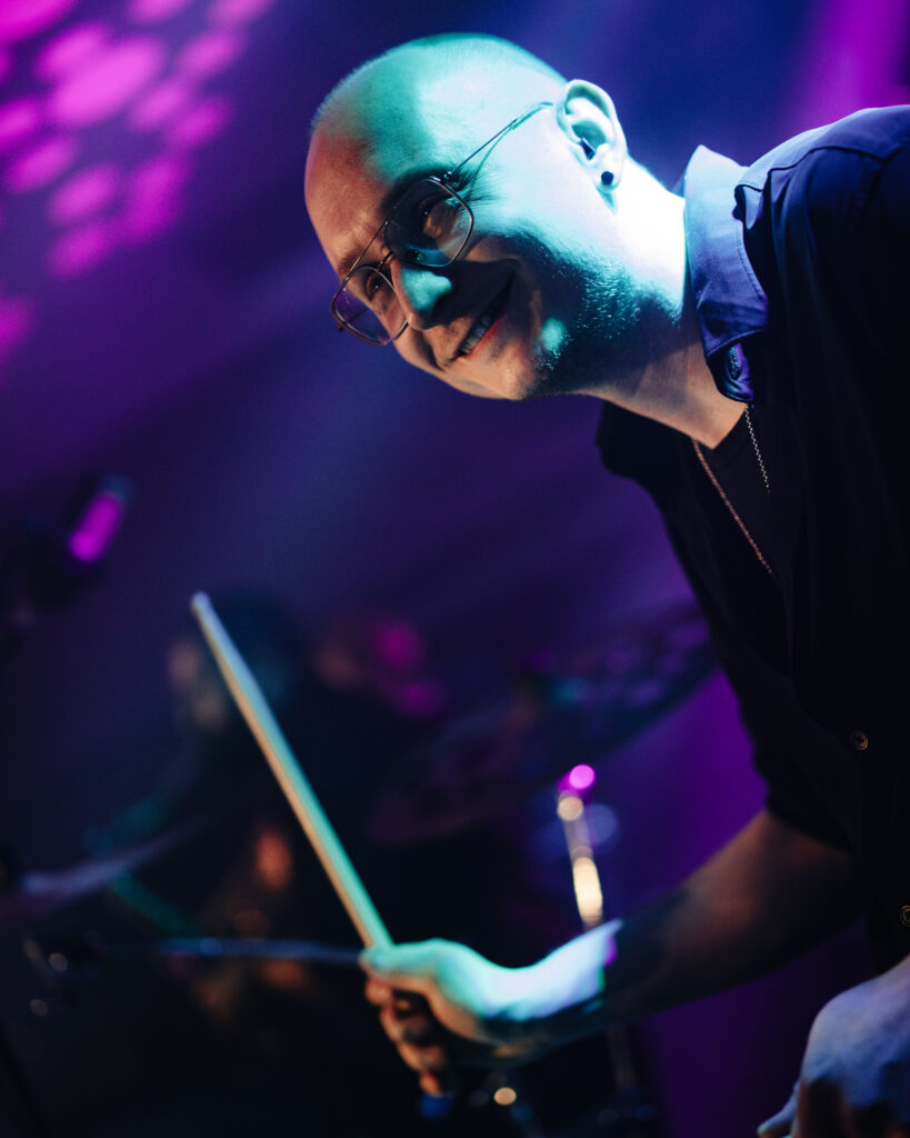 Tribute Aan De Dijk Drummer Robin