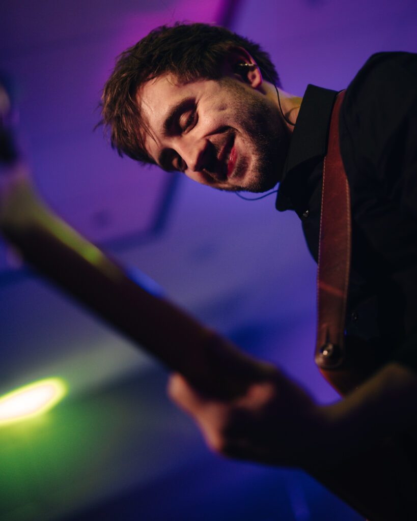 Tribute Aan De Dijk Bassist Dirk